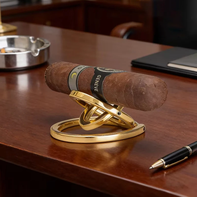

New Portable Metal Cigar Holder For Outdoor Travel - Foldable Cigar Holder For Easy Portability, Simple And Lightweight Design