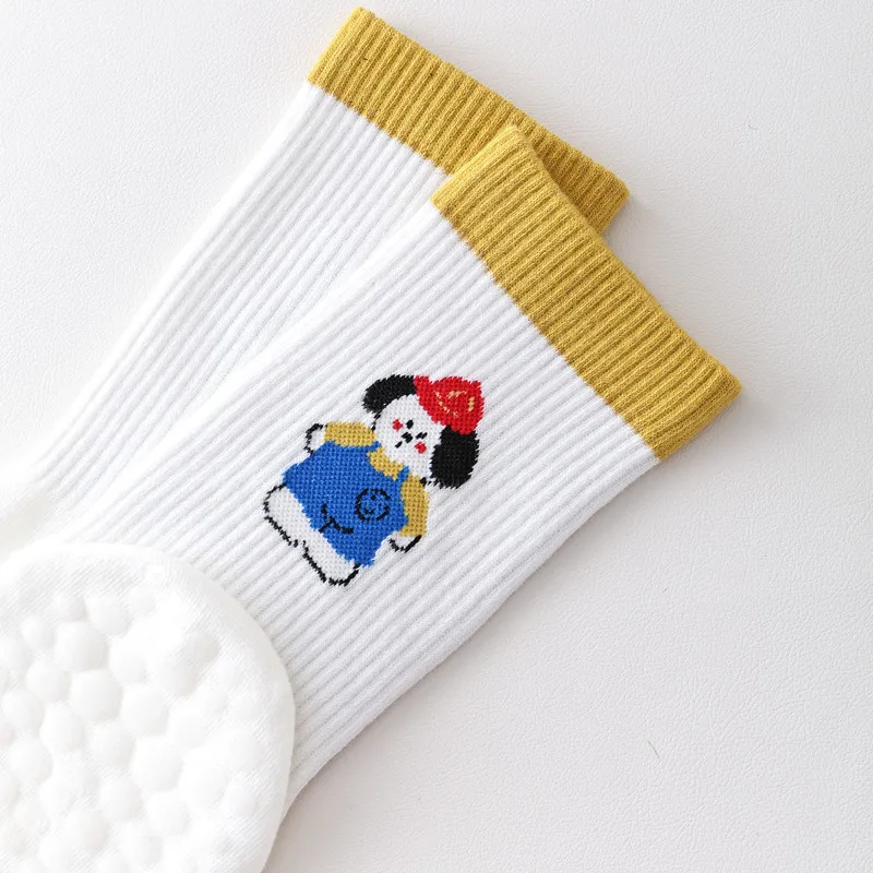 الكرتون 5-Toe اليوغا الجوارب عدم الانزلاق منتصف طاقم الجوارب تنفس 70% القطن فاصل أصابع القدم الجوارب ل بيلاتيس اللياقة البدنية المنزلية