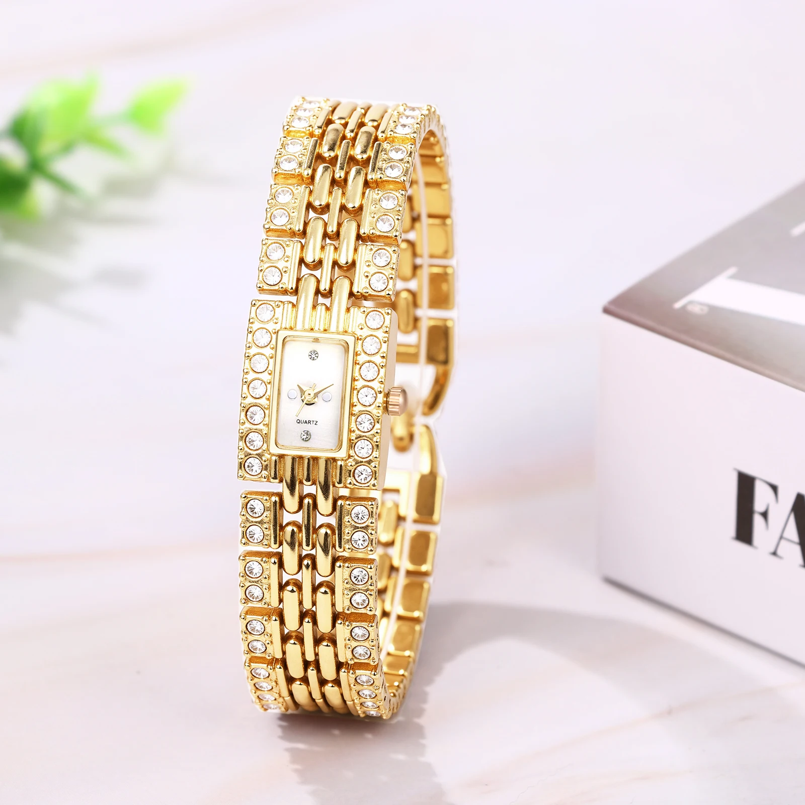 

JEWELRYWE Ladies' Quartz Watch Full Diamond Decorated Square Case Band Square Diamond Clad Simulated Quartz Watch for Women
