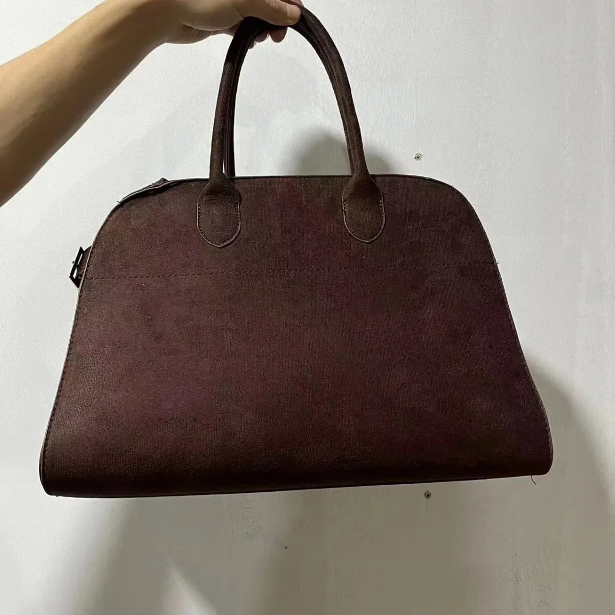 Bolsa feminina de grande capacidade, sacola de ombro única, grande capacidade, moda retrô, alto senso e design pequeno, nova, 2024