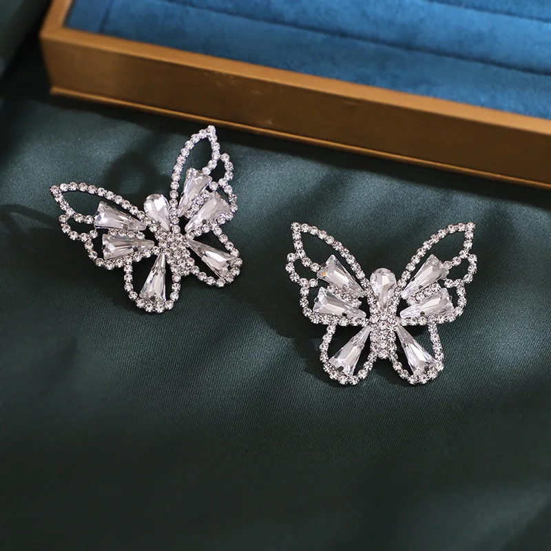 Large Shiny Crystal Butterfly Earrings for Women Fashion Jewelry Wedding Party Bowknot Hanging Trendy Earring