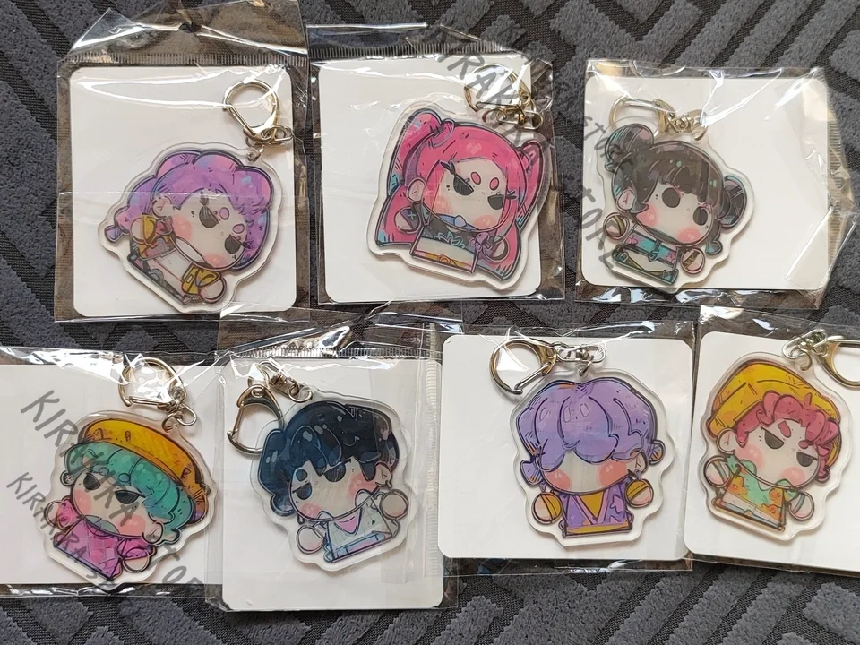

KPop Demon Hunters Rumi Mira Zoey Saja Boys Cosplay Peripheral Keychains Double-sided Laminated Acrylic Ornaments Cute Pendant