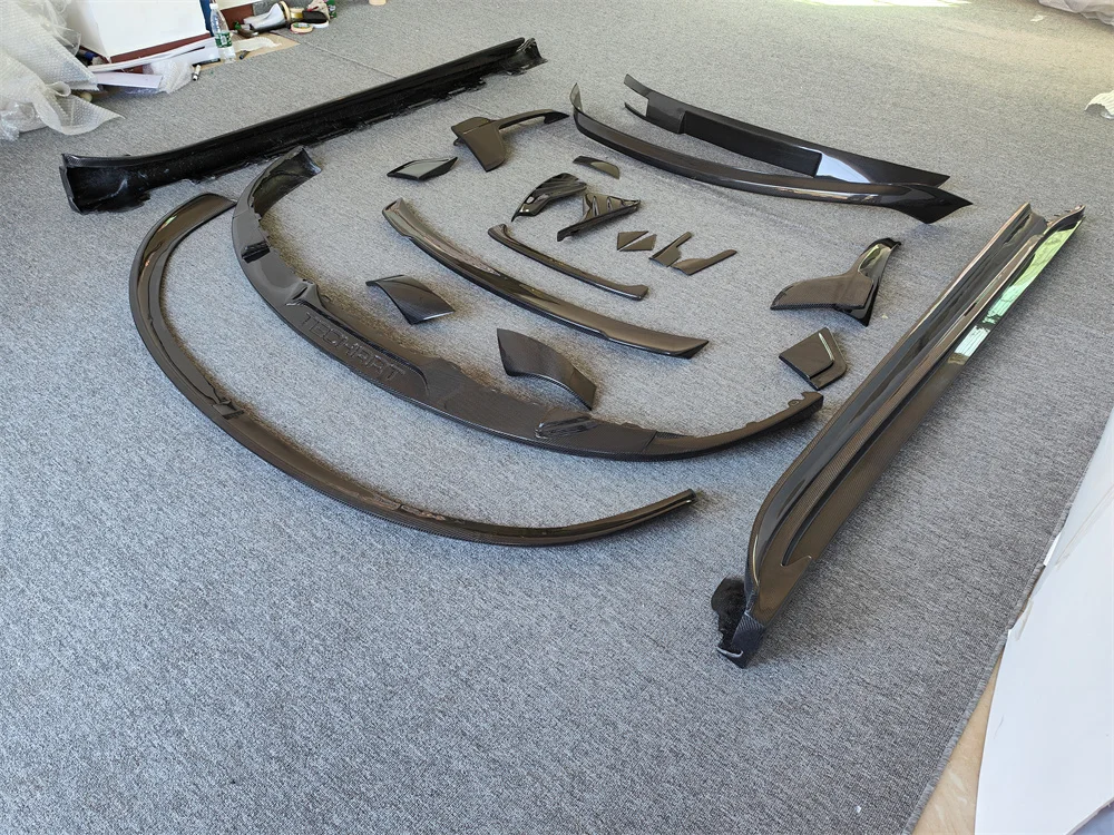 Upgraded TH Style Carbon Fiber Body Kit for Porsche Taycan Front Lip Rear Diffuser Spoiler Side Skirt