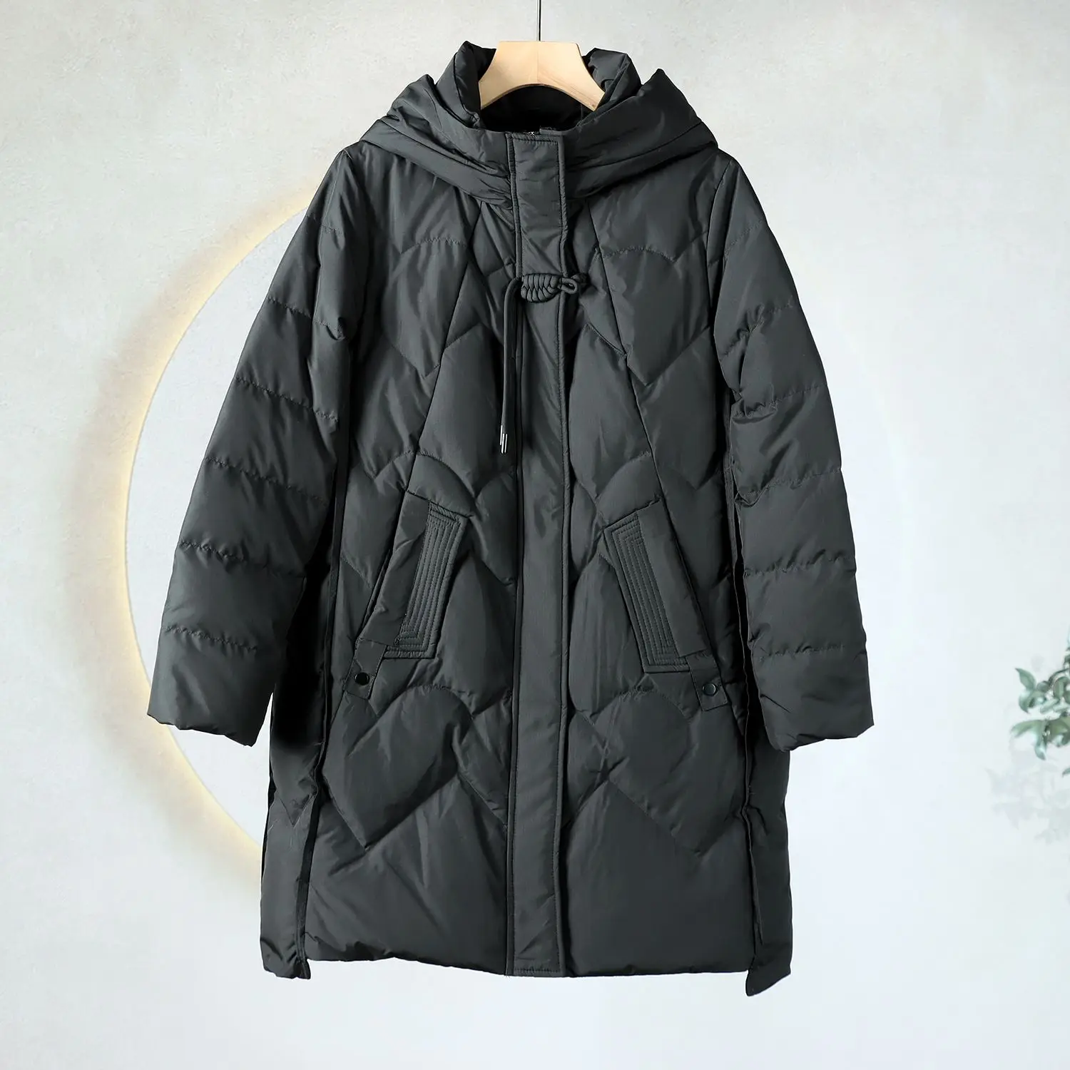 Nueva chaqueta de invierno europea para mujer, chaqueta ajustada con capucha de plumón de pato blanco para ir al trabajo