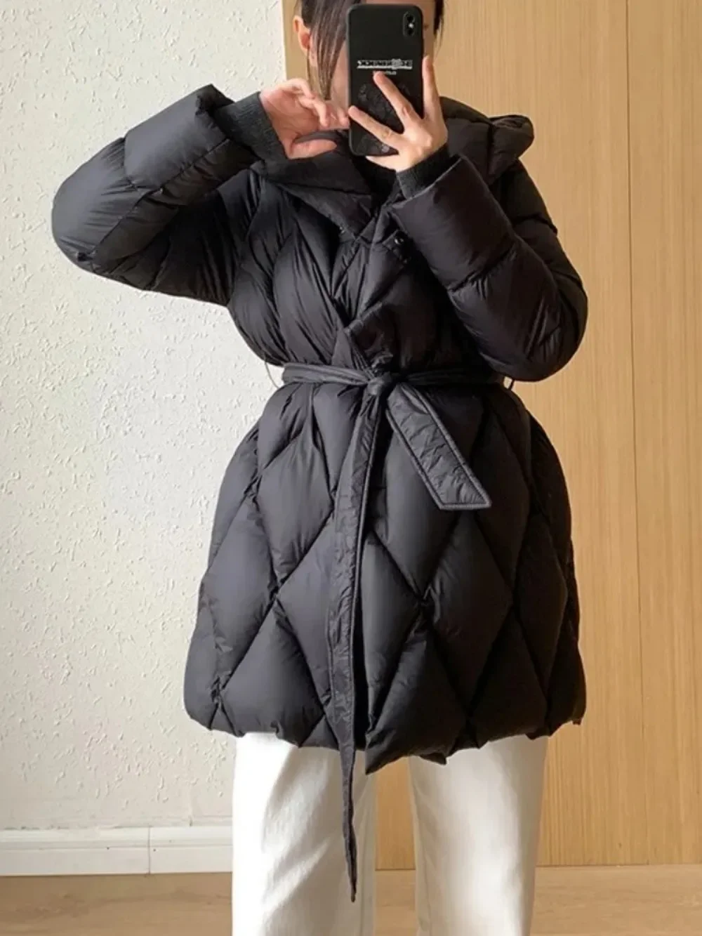 Office Ladies Casual Jacket Female 2024 New Winter Women Hooded White Duck Down Coat Fashion Belt Thicken Warm Overcoat