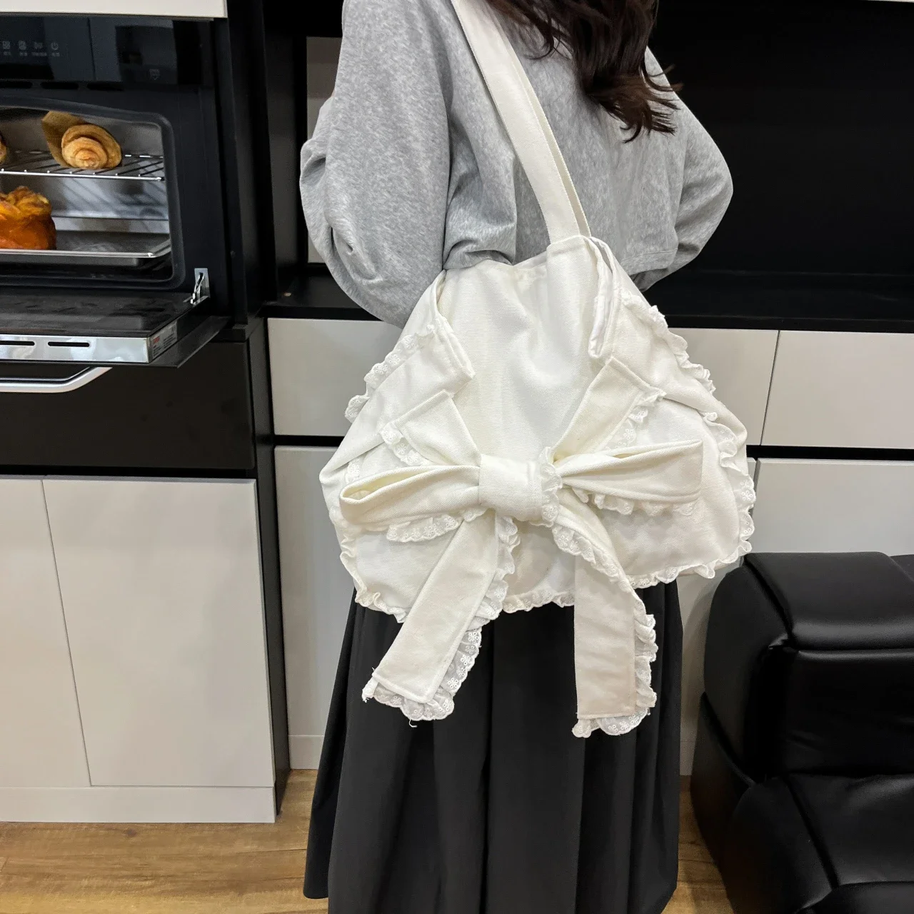 حقيبة نسائية من النايلون الأسود ذات سعة عالية كاجوال على الموضة حقيبة كتف على شكل فيونكة حقيبة يد على الطراز الكوري حقيبة سيدة أنيقة بمقبض علوي #3