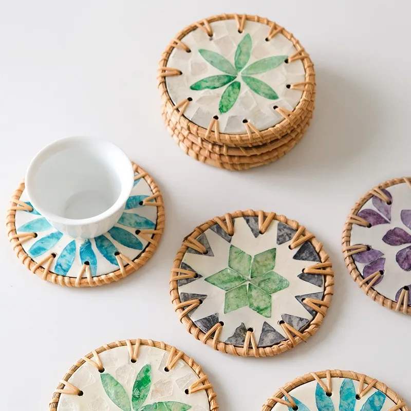 

Natural Rattan Colorful Shell Round Coaster Ethnic Style Dining Table Decor Heat-resistant Pad Coffee Tea Hot Drink Mug Placemat