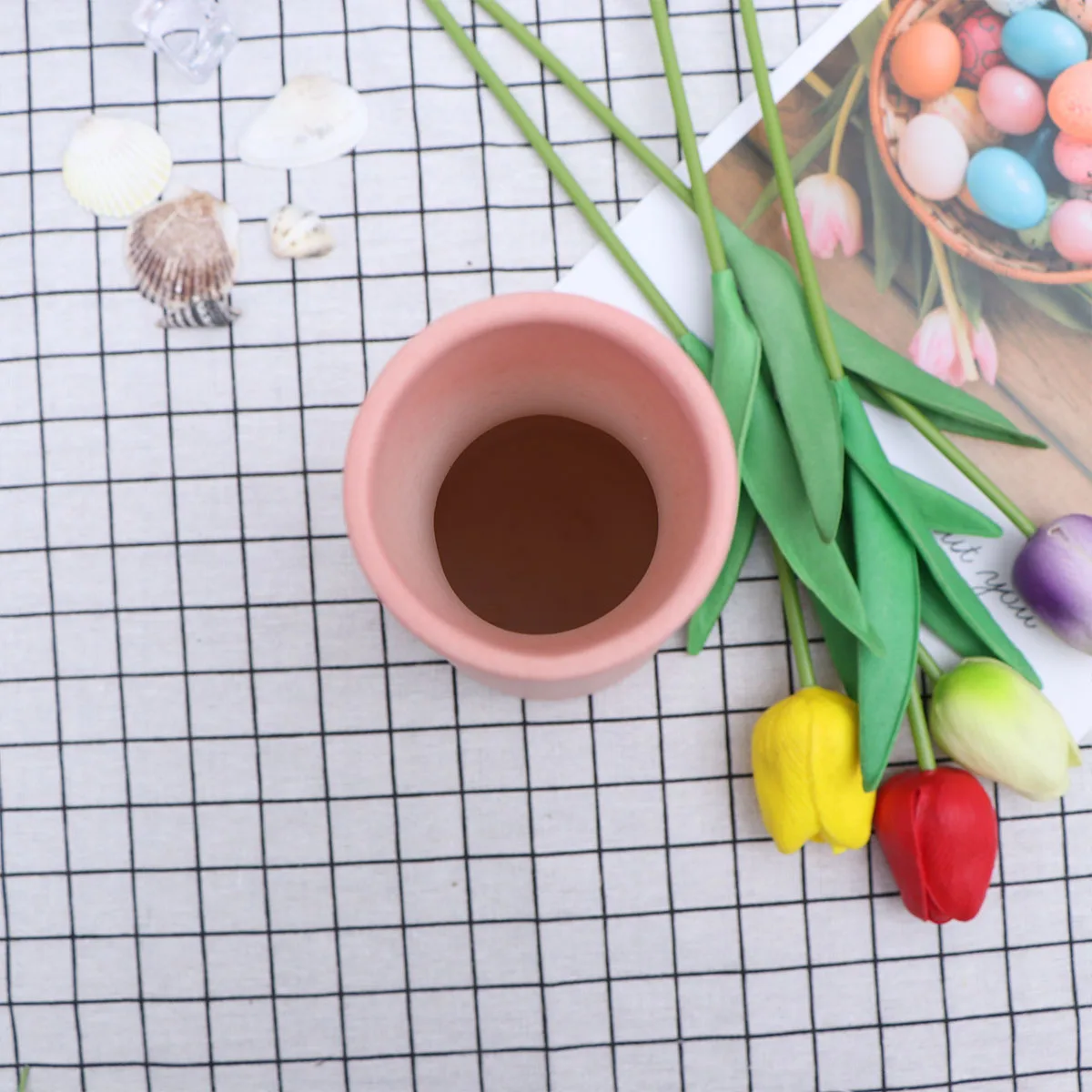 

Pink Ceramic Vase Elegant Flower Arrangement Decorative Home Office Indoor Modern Style Flower Holder Ceramic Vase