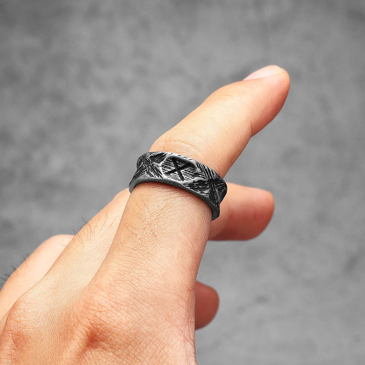Minimalism Retro Viking Runes Damaged Men Rings Stainless Steel Punk New Rock Women Jewelry Fashion Accessories Gift Wholesale