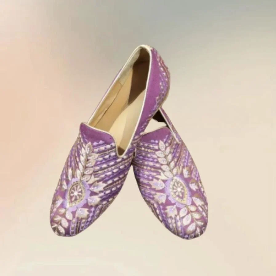 

Purple Floral Totem Embroidery Design Men Loafers Fashion Slip On Men Shoes Luxury Handmade Party Feast Dating Men Dress Shoes