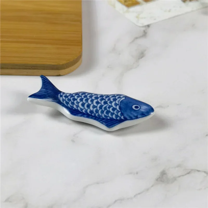 1-2Pcs Cute Fish Shape Ceramic Decorative Chopsticks Holder Rack Spoon Fork Rest Kitchen Tableware Spoon Holder