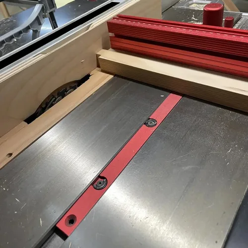 Imagen 2 del producto Barra de inglete de calibre de inglete de Sierra de mesa para 3/4 x 3/8 pulgadas, con tope abatible ajustable y valla para corte transversal de carpintería, corte de inglete