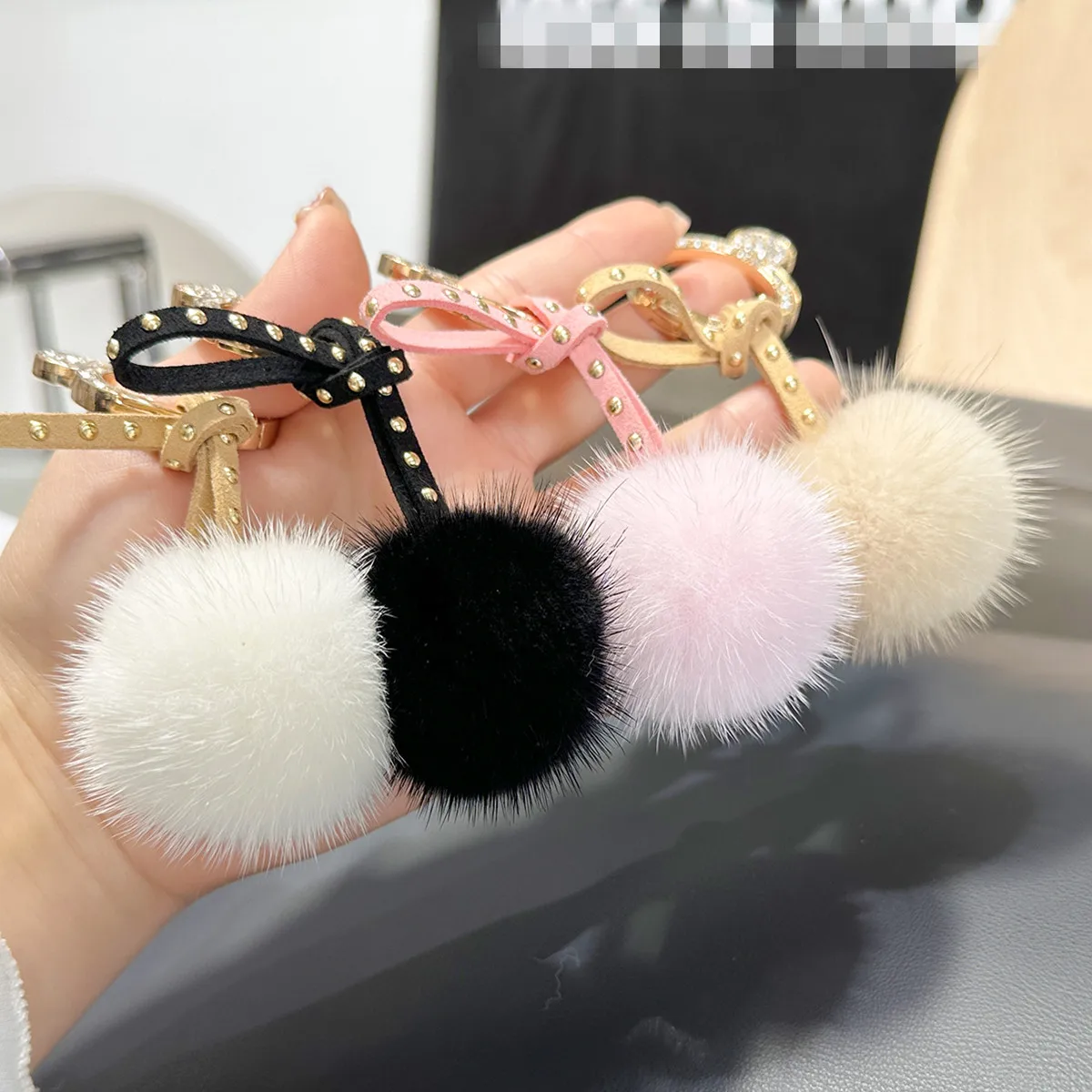 Cute Fluffy Real MInk Fur Pompom Keychain Trinket Women Toy Key Ring on Bag Car Key Fluffy Keychains