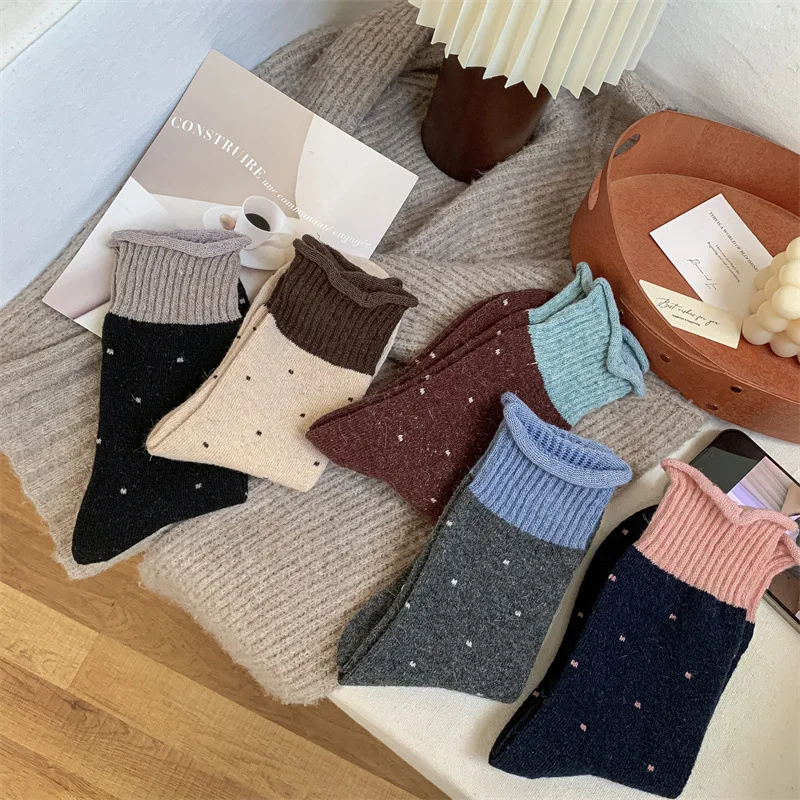 

5 пар толстых теплых носков в горошек для женщин на осень-зиму, универсальные, с цветовыми блоками, простые, удобные, повседневные, средней длины.