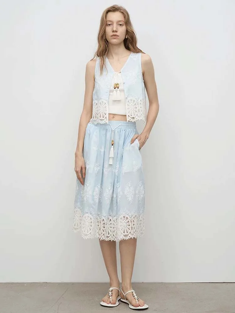 

2025 Summer New Arrival! French Elegant Jacquard Patchwork 3-Piece Set for Women - Vest + Midi Skirt + Shorts, Chic & Versatile