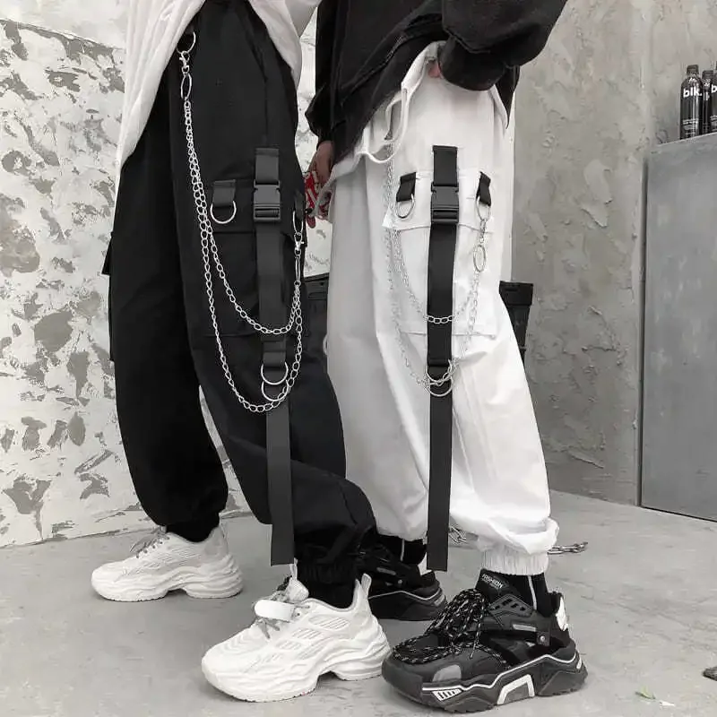 

Goth Punk Black Cargo Pants with Chain Streetwear Men Wide Leg Trousers Harajuku Hip Hop Hombre Casual Joggers Pantalon Homme