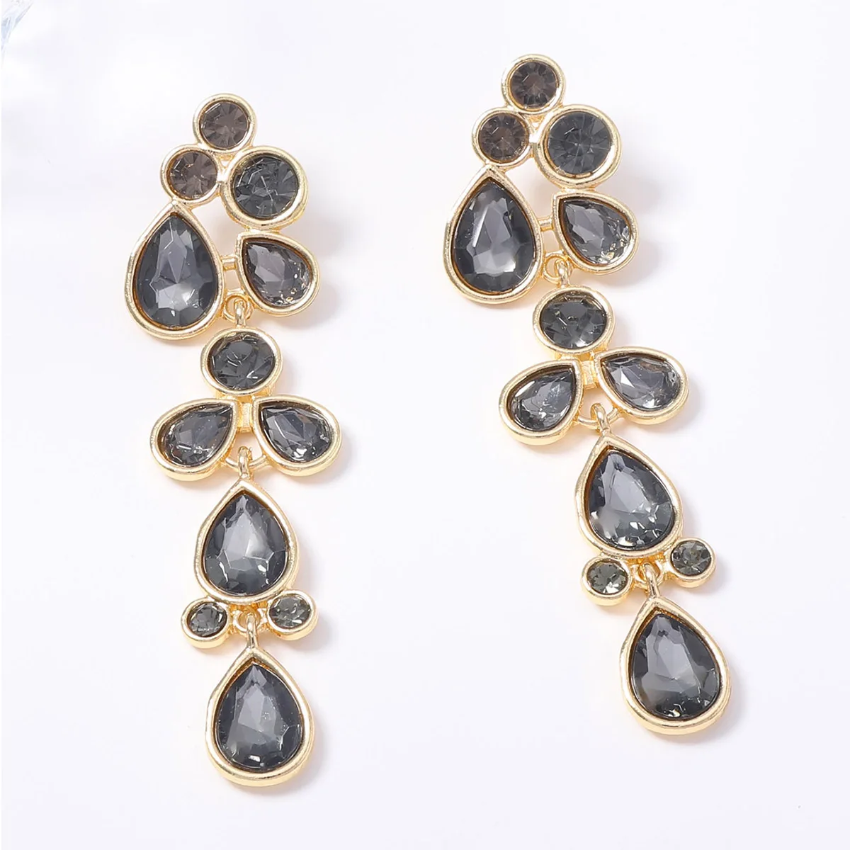 Vintage Wassertropfen Kristall Strass Ohrhänger für Frauen Lange Metall-Tropfenohrringe Statement Party Hochzeit Schmuck Geschenke – Detail 3