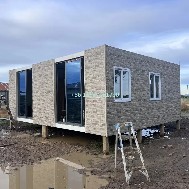 Modular Tiny Homes Prefab Container Houses 20ft Latvia Folding Container Houses Ready to Living 2 Bedrooms with Bathroom