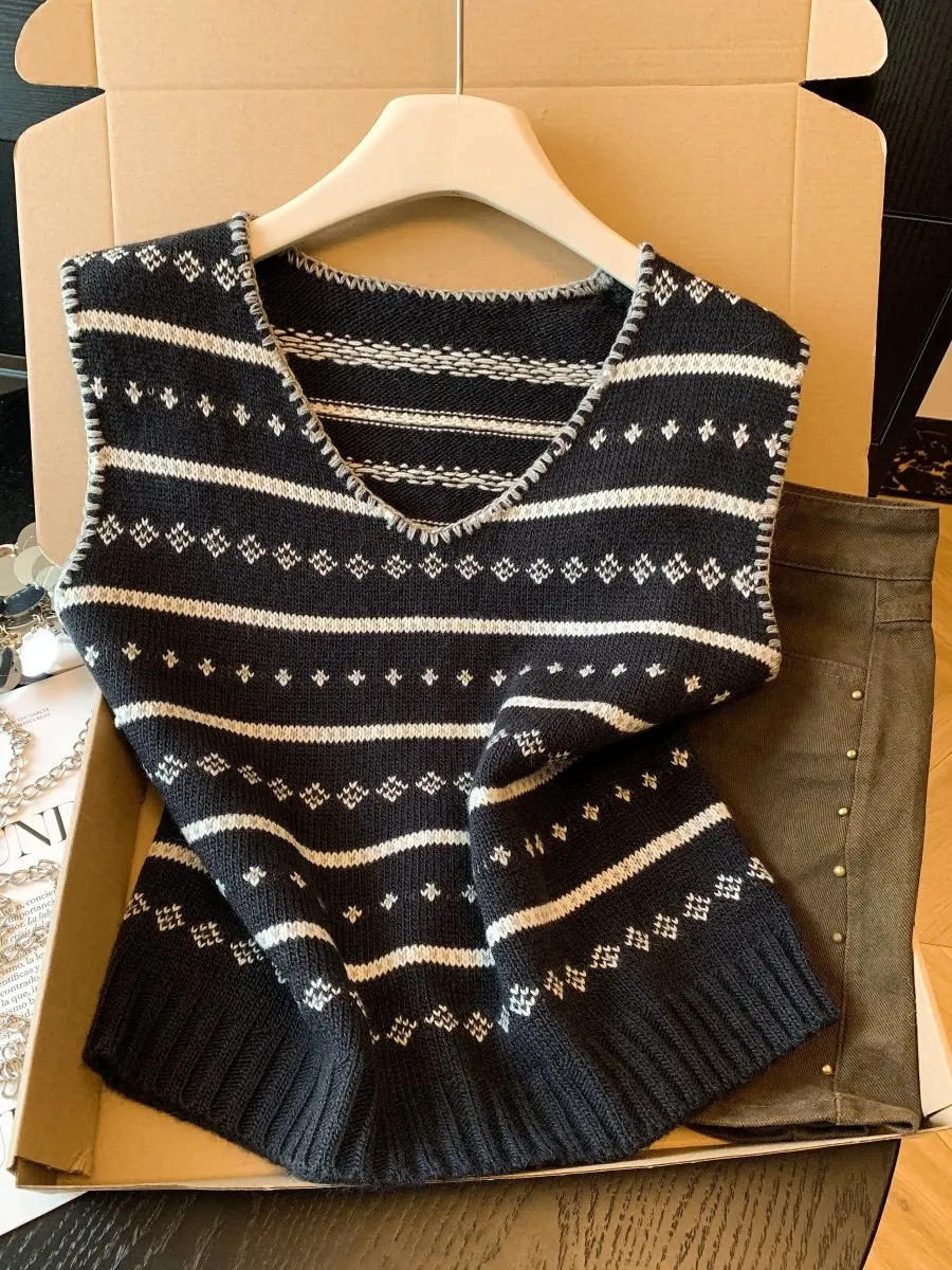 

Женский модный вязаный жилет с V-образным вырезом и цветными полосками, без рукавов, для многослойных образов, повседневный стиль, полиэстер