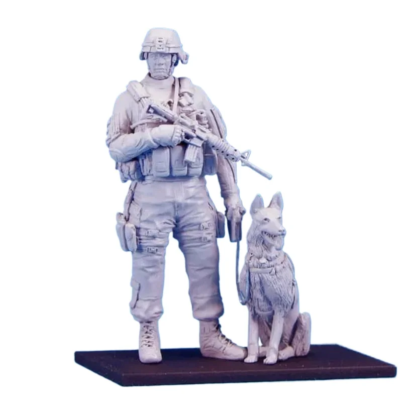 1/35 Scale Die-cast Resin Figure Assembled Model Kits US K9 with The Handler Miniature Sculpture Unassembled and Unpainted