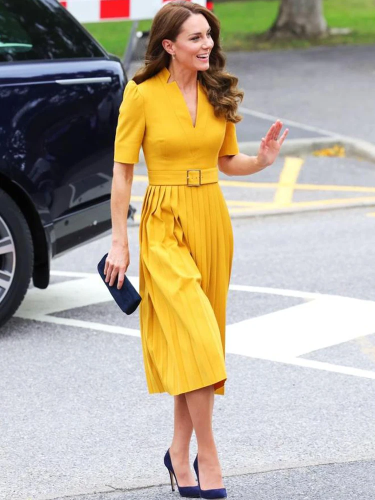 Kate Middleton Princess New Fashion Elegancka letnia nowa damska sukienka z paskiem Slim Casual Party Vintage Wysokiej jakości żółta sukienka midi