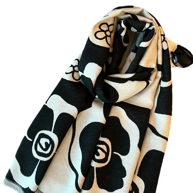 Elegant Floral Acrylic Cashmere Scarf 5