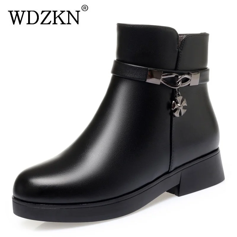 

WDZKN Женские ботильоны на плоском каблуке, зимние теплые зимние ботинки из натуральной шерсти, женские ботинки из искусственной кожи с круглым носком, металлические хлопковые ботинки