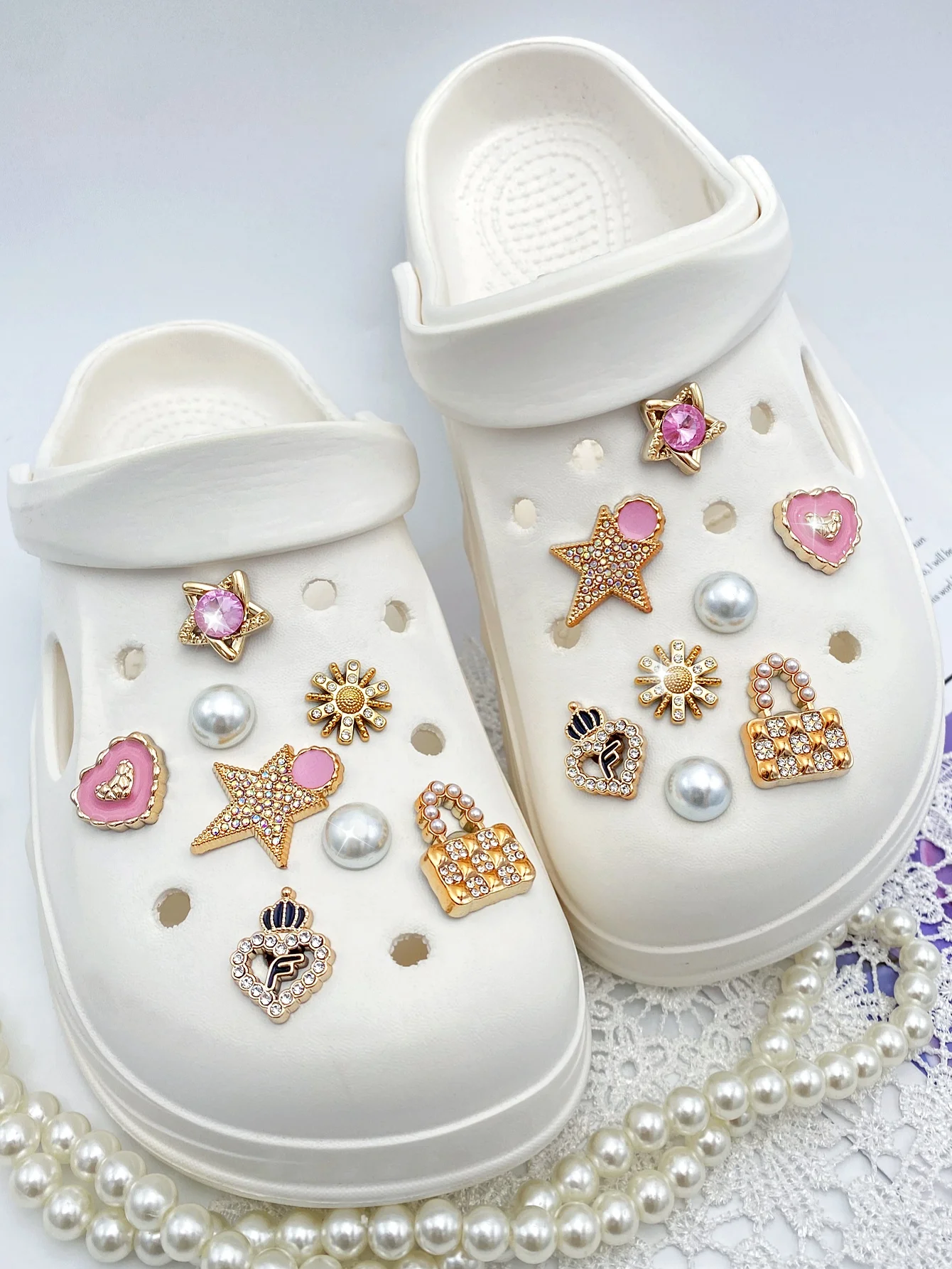 16 pieces of colorful diamond stars, pink hearts, golden dot diamond bags, heart-shaped crowns, ABS diamond five-pointed stars,