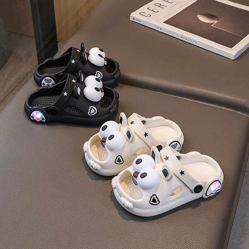 Children's Slippers 2026 Summer New Boys' Car Shaped Wheels Will Light Up Anti Slip Soft Bottom Baby Beach Slippers