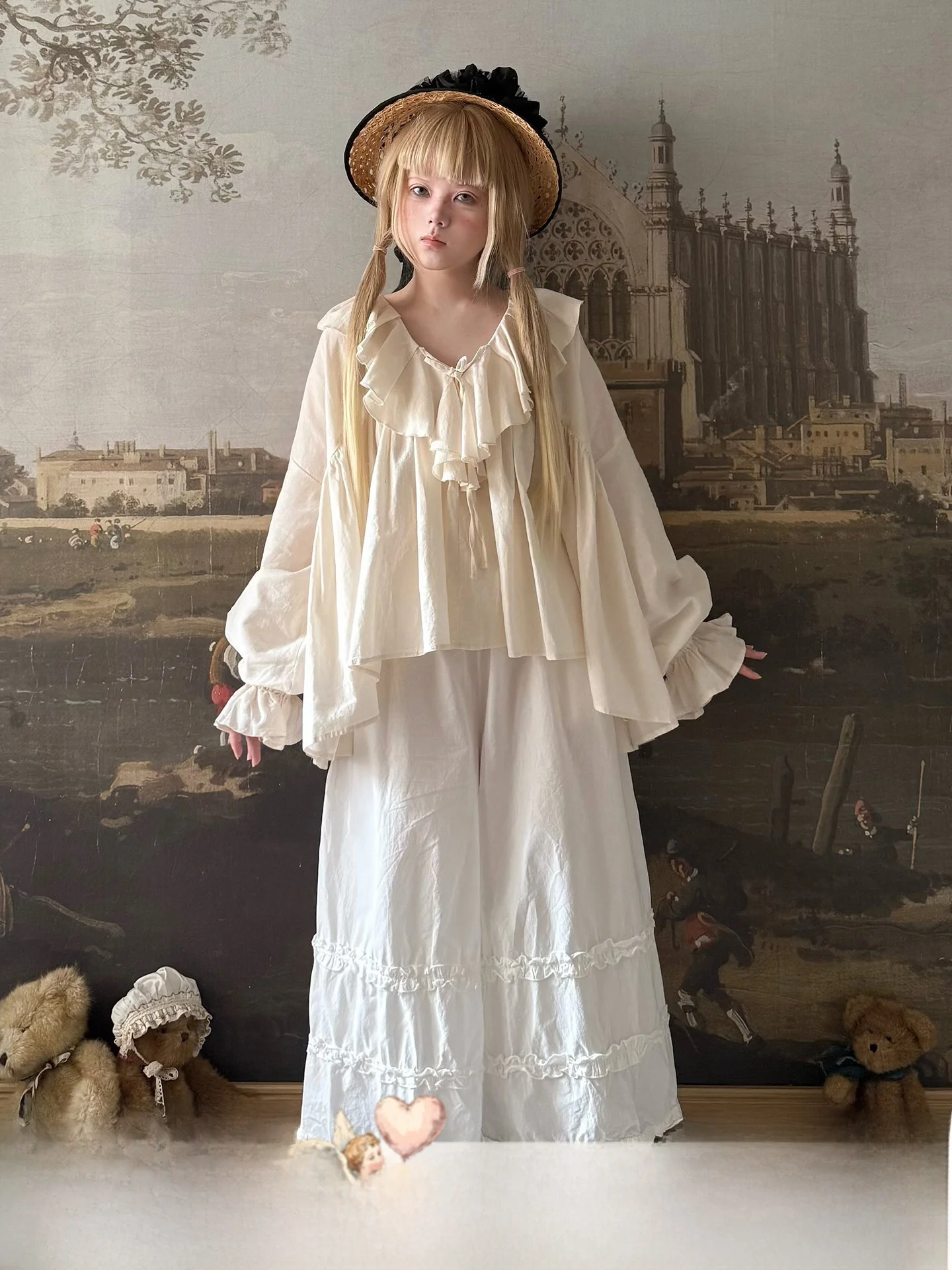 

Labeau Spring Rain Retro Sweet Lace Bubble Sleeve Shirt Women's Loose V-neck Blouse Floral Trim Knot Waist Design Long Sleeve