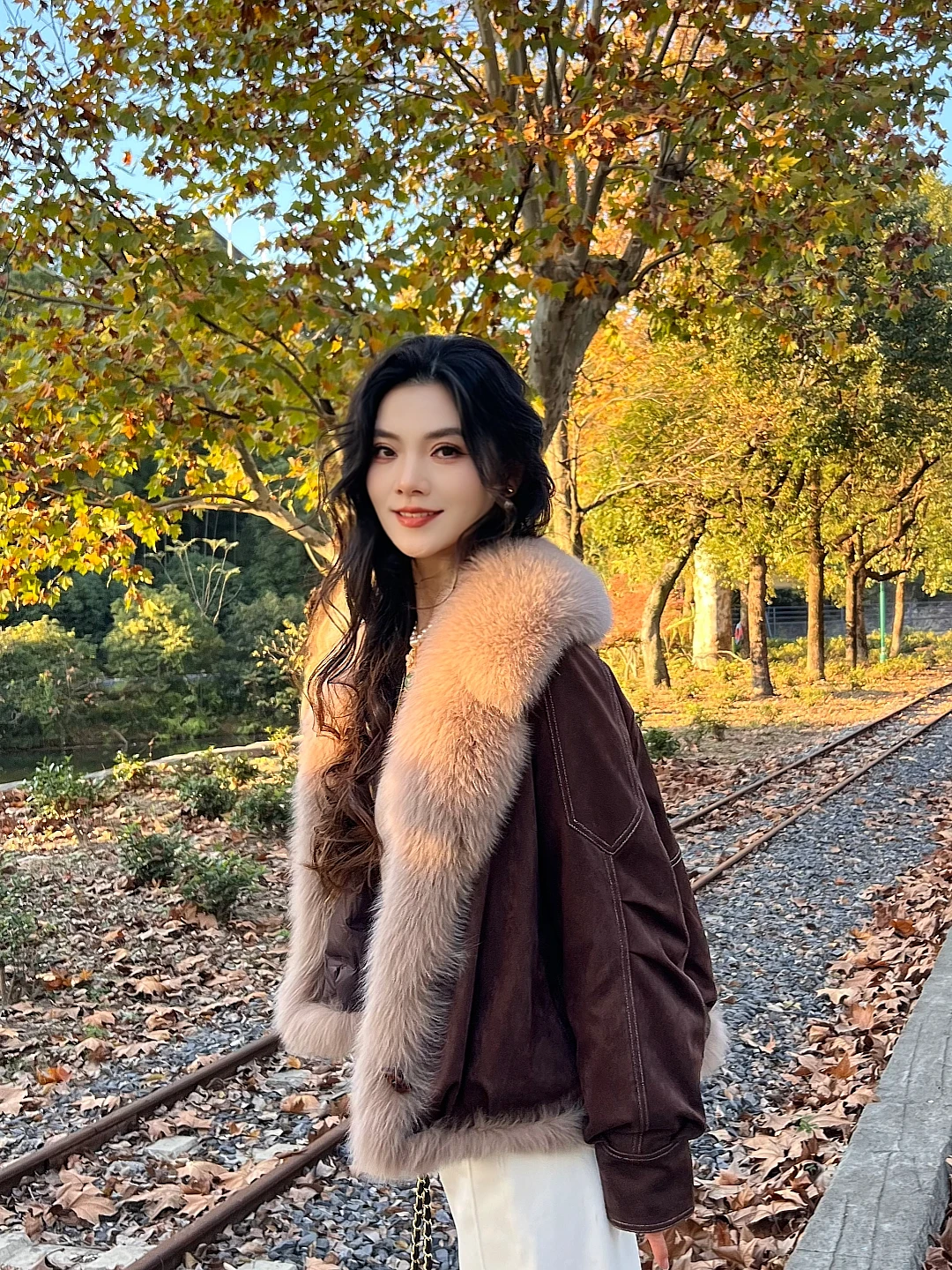 

Kanyu LAeila 2026 Autumn Winter New Sle Fur Collar Goose down Coat Casual Loose Fit Warm ort Coat for Ladies