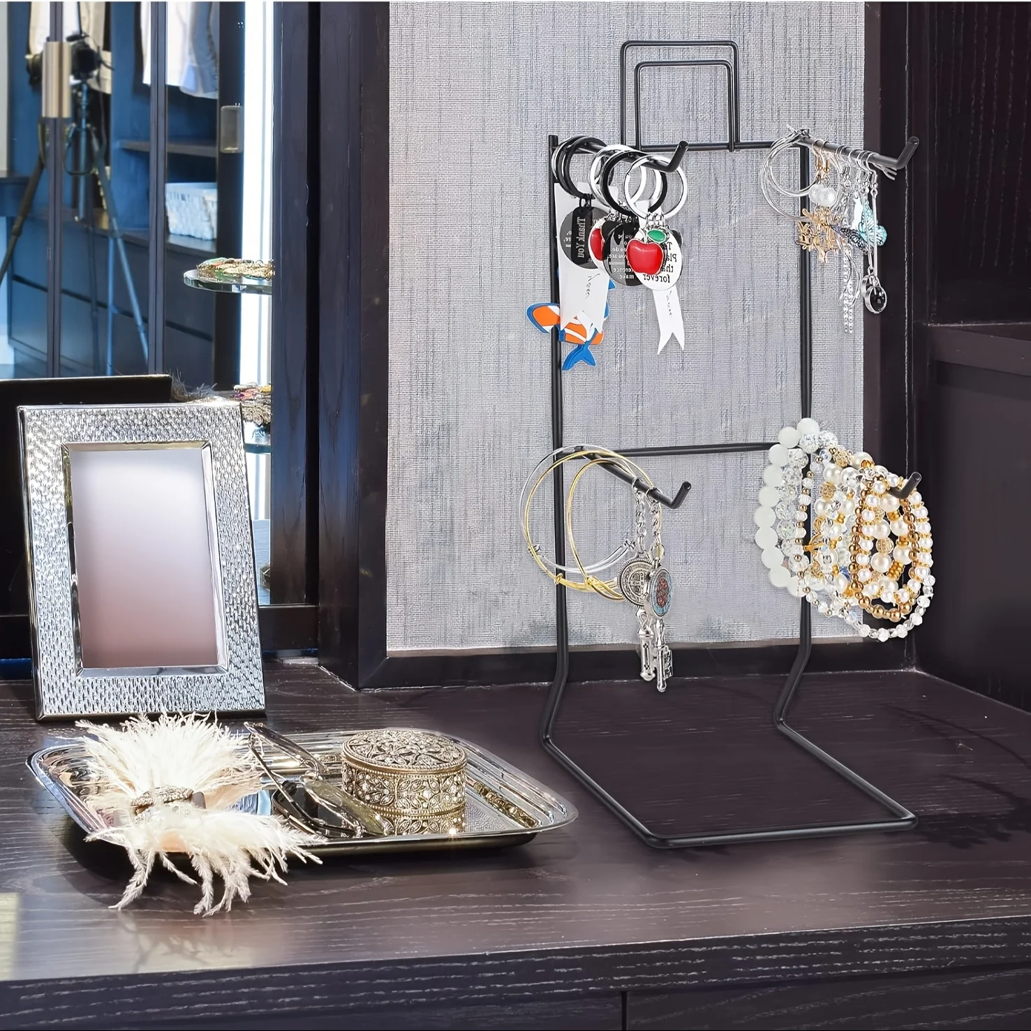 

[2 шт.] Многоуровневая вращающаяся подставка для ювелирных изделий. Прочная металлическая конструкция, компактная круглая основа. Современный дисплей для сережек.