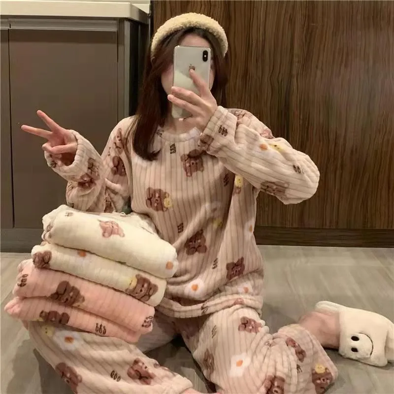 2023 New Women\'s Pajamas Set Warm Two-Piece Homewear Set Peach Bear Coral Velvet Suit Cute Sweet Thickened Warm Homewear