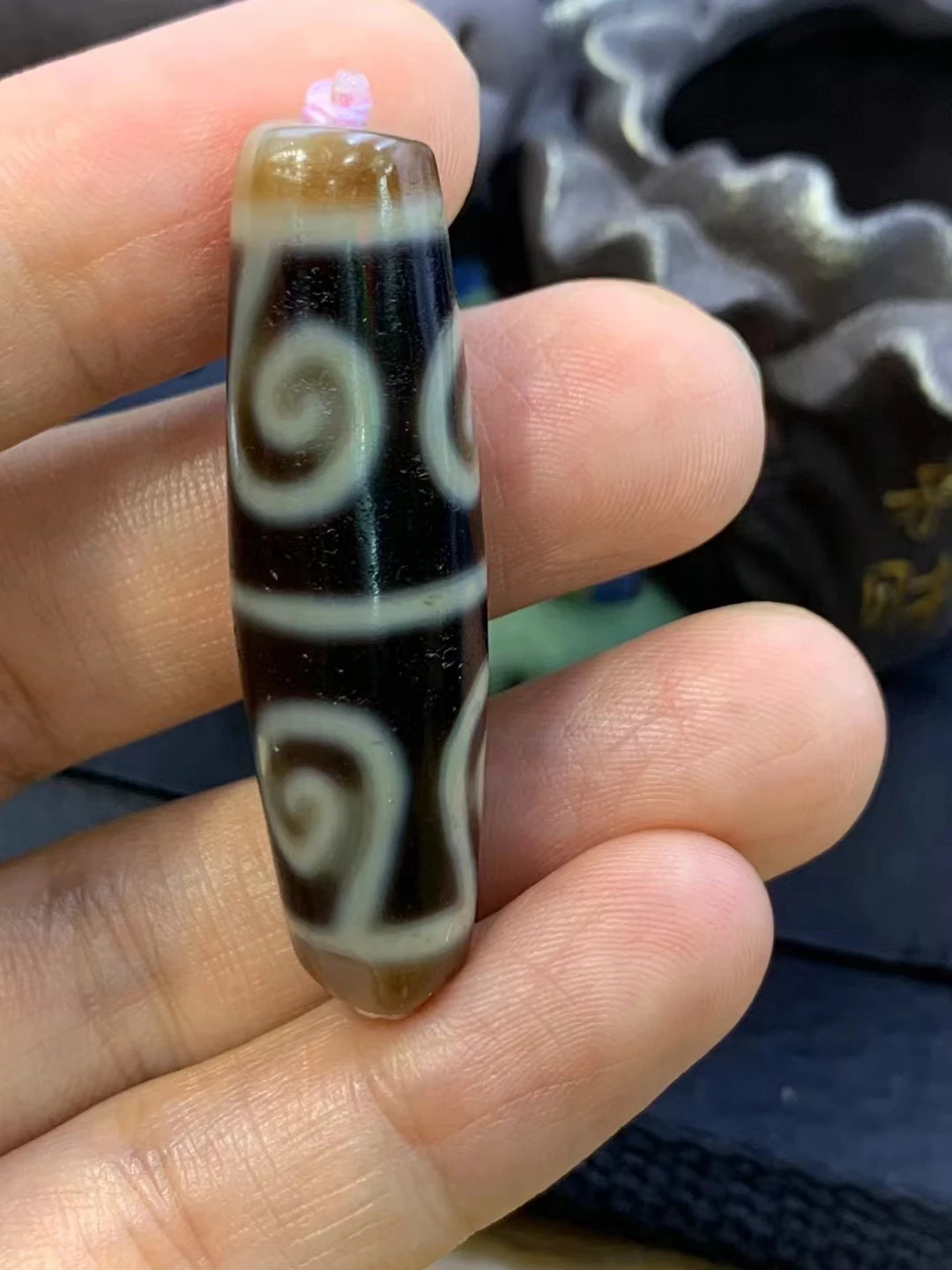 1pcs/lot Natural Black & White Ancient Agate Dzi The ceiling of the Chinese dzi world Taiwanese craftsmanship Collectible