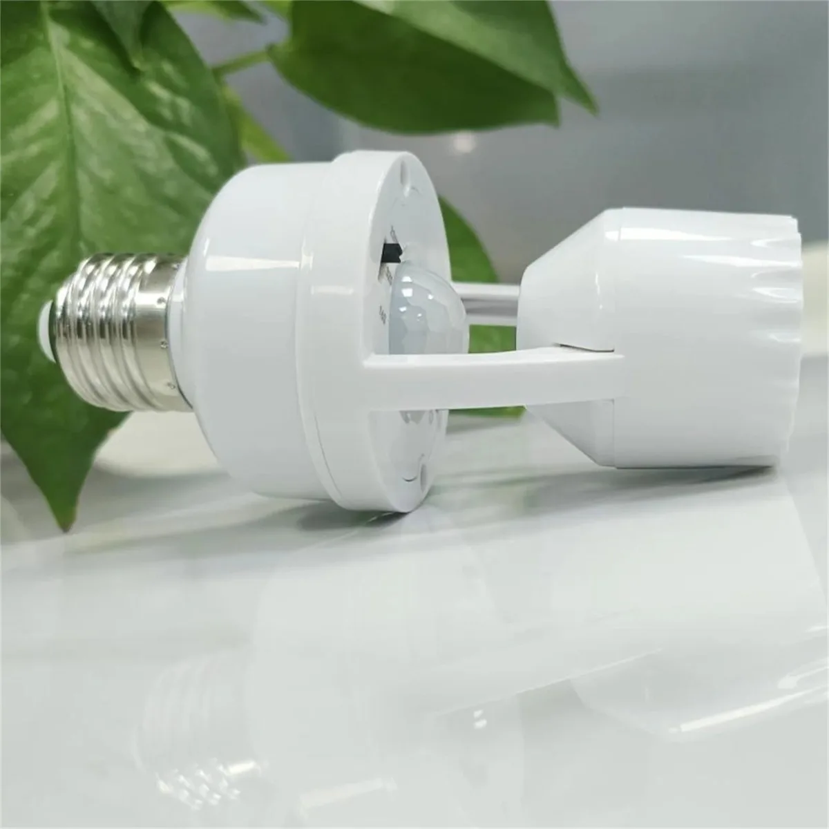 

Infrared PIR Motion Sensor E27 LED Light Lamp Bulb Holder Socket Switch 110-240V White Infrared Sensor Lamp Holder 16/32/220sec