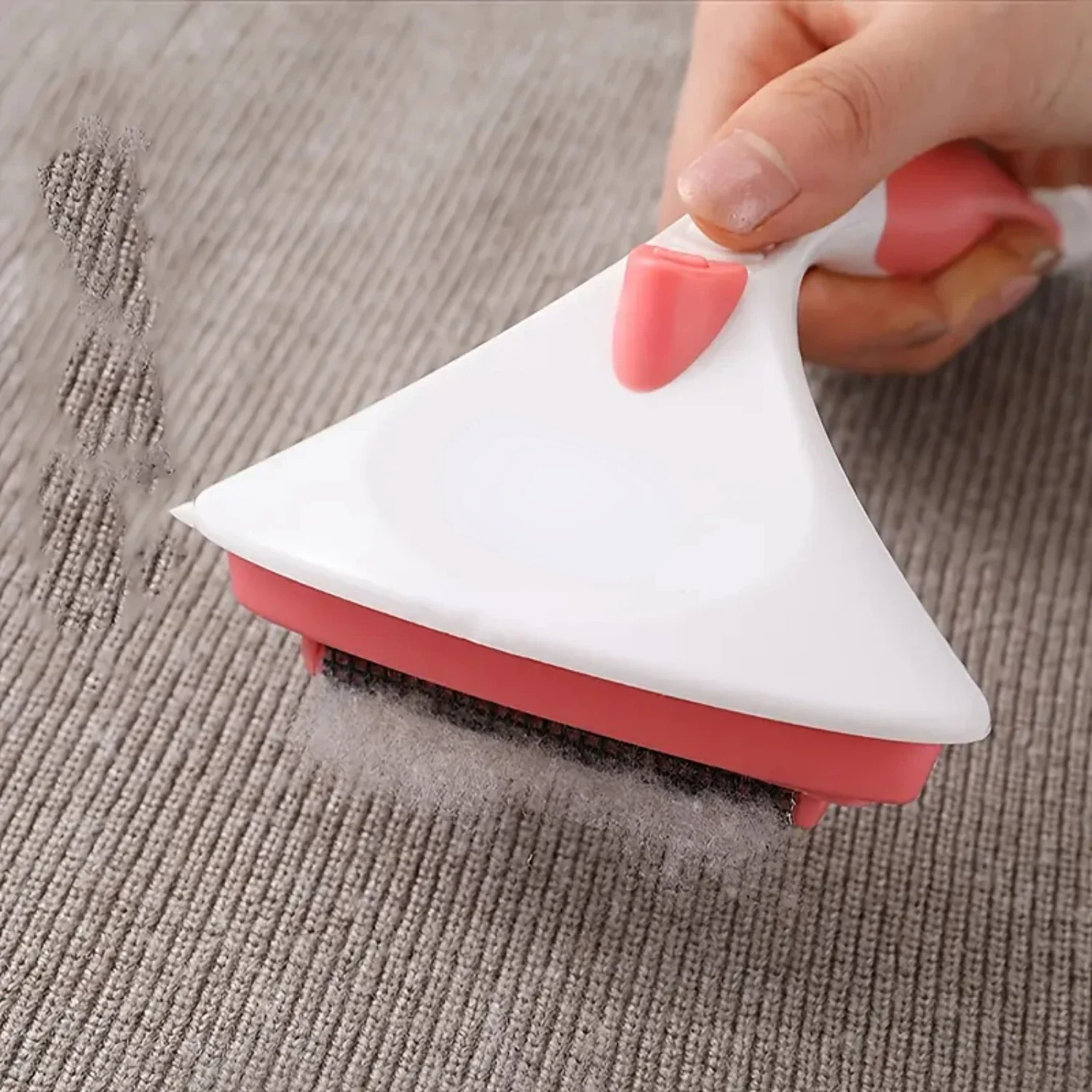 

Convenient, High-Quality Fabric Defuzzer and Lint Remover - Multifunctional Handy Shaver for Clothing and Furniture - Perfect To