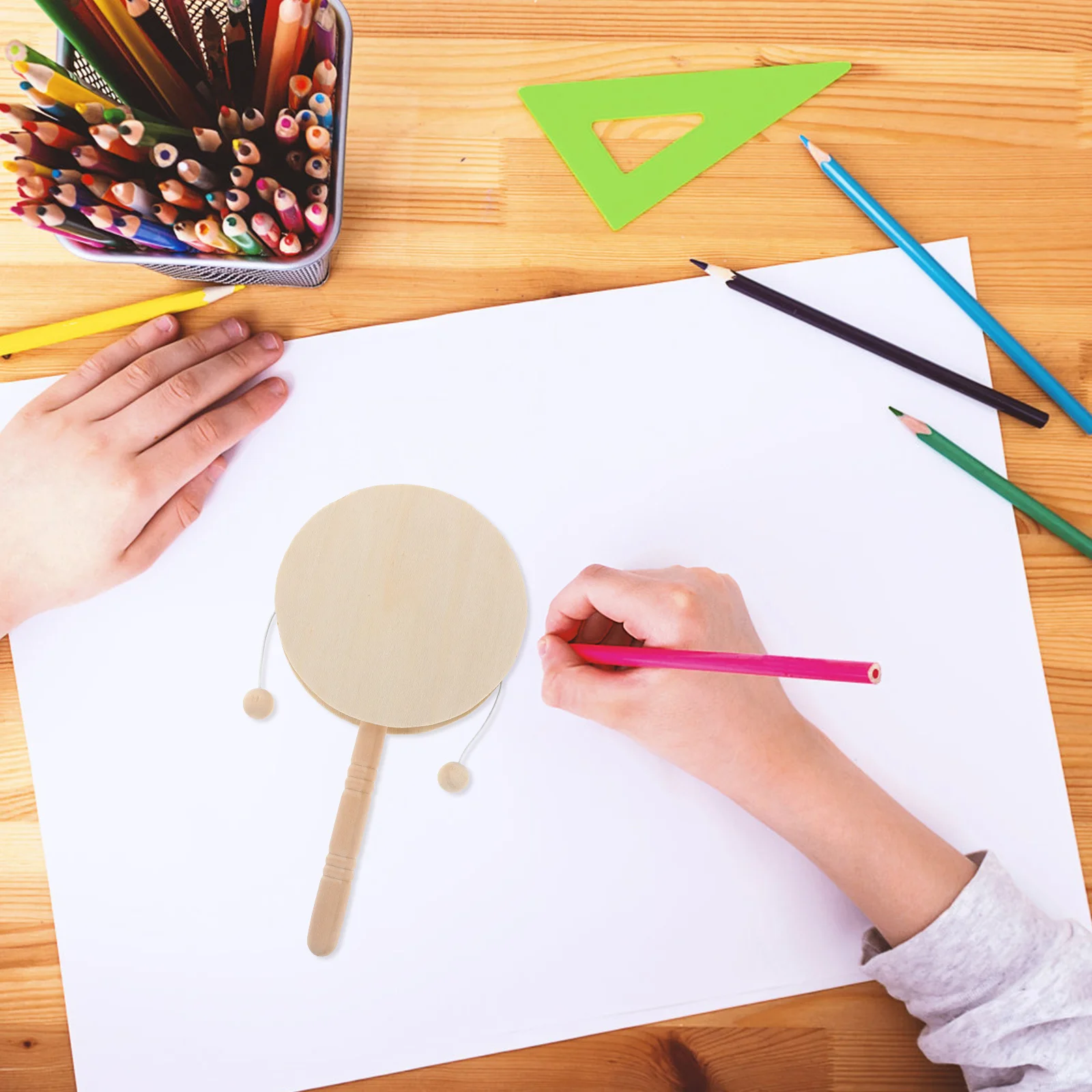 6 Stück unlackierte Holzrasseltrommeln DIY Handwerk für Kinder Malerei kreative handgemachte Musikinstrumente Eltern-Kind-Aktivitäten