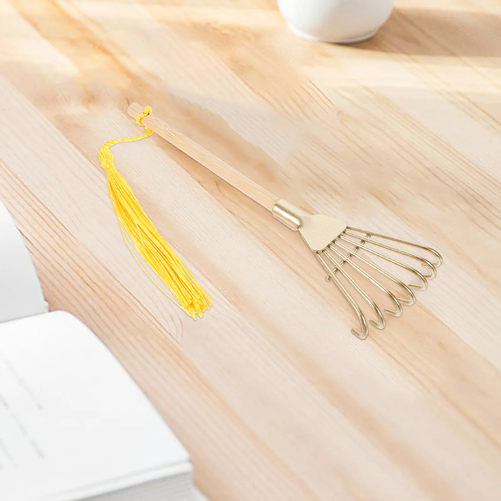 5 個の装飾品ゴールデンアイアンレーキ装飾オーナメント小さな金属デスクトップミニミニチュアレーキ花壇用ガーデン