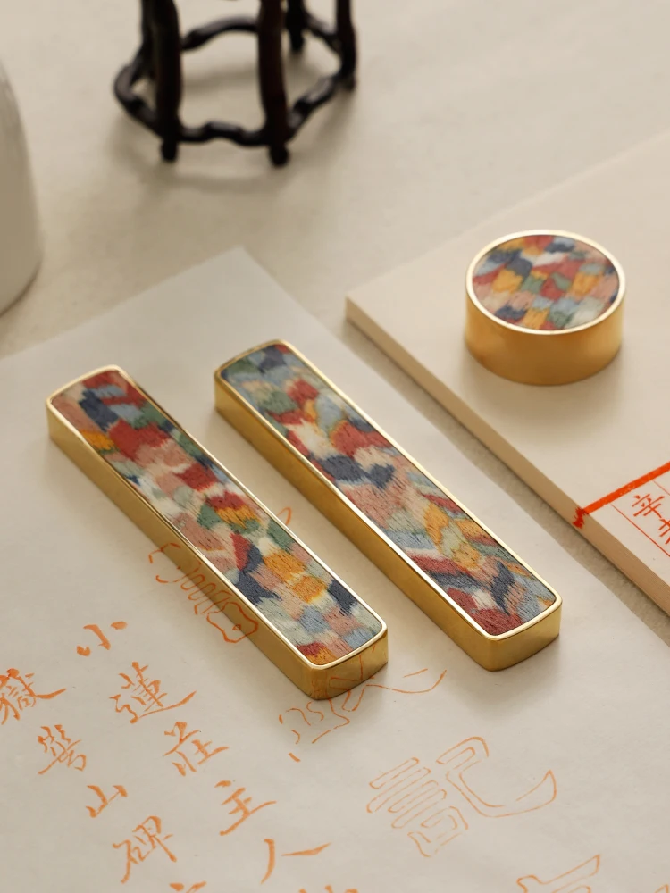 Strip/ Round Brass Calligraphy Paperweight Creative Chinese Style Calligraphy Painting Brush Writing Pressing Paper Supplies