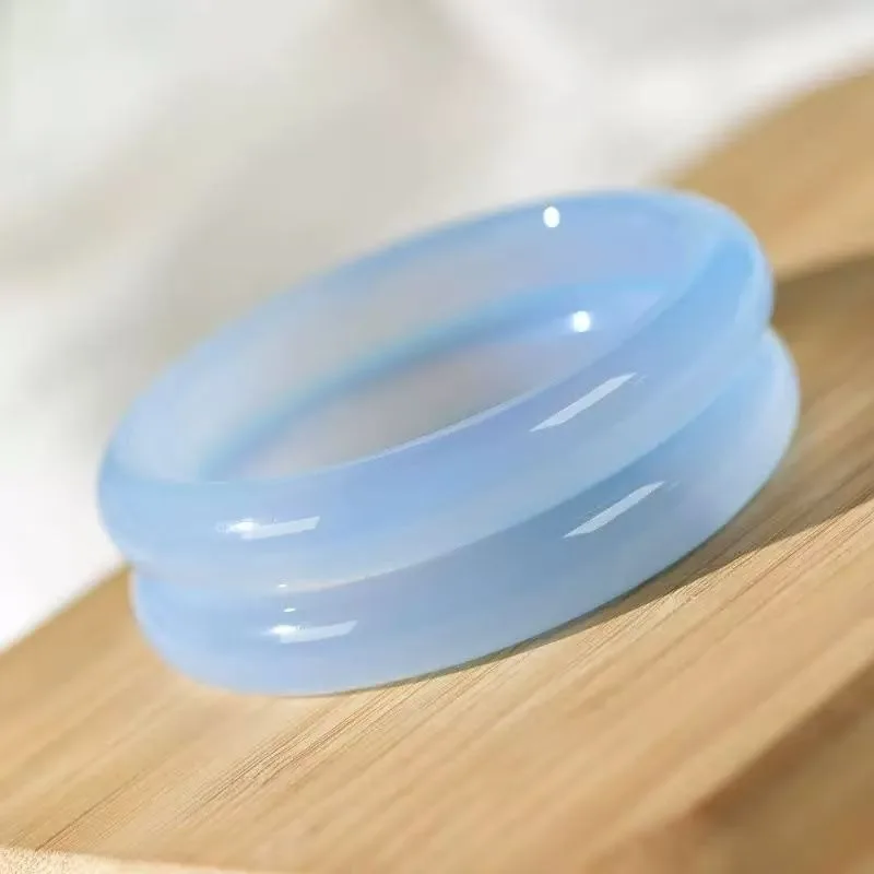 

Ice Transparent Sky Blue Agate Bracelet, Fashionable and Elegant Ethnic Jade Bracelet
