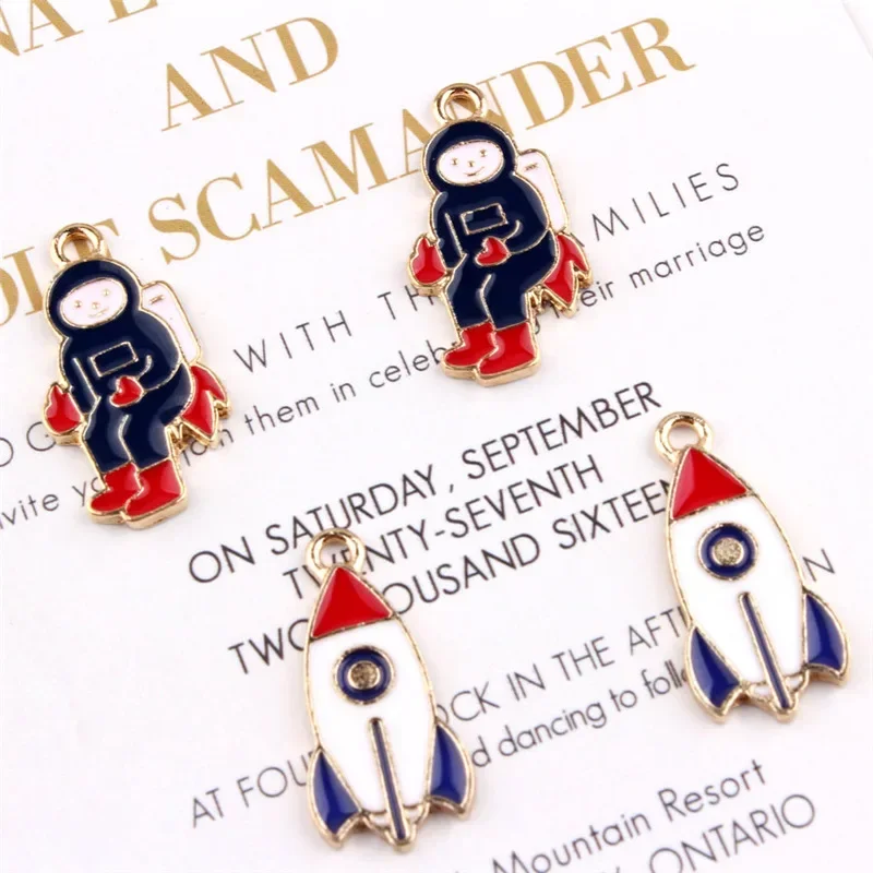 15*28mm Astronaut Enamel Charms Rocket Handmade Pendants Jewelry Making Handmade Craft DIY Bracelet Party Accessory 30pcs/lot