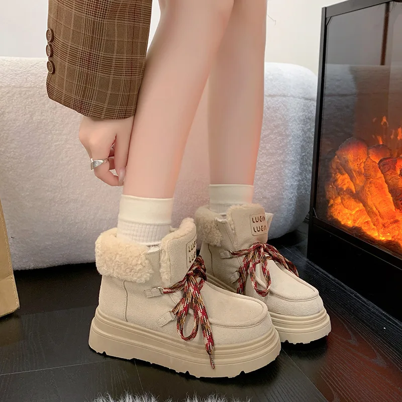 

women's winter Genuine leather lamb's wool snow boots padded warm cotton shoes thick bottom Height Increasing fur short boots