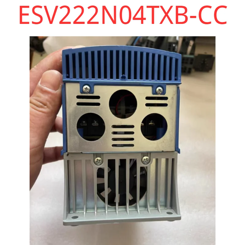 Second-hand test OK Inverter ESV222N04TXB-CC 2.2KW input voltage 380V Fast Shipping