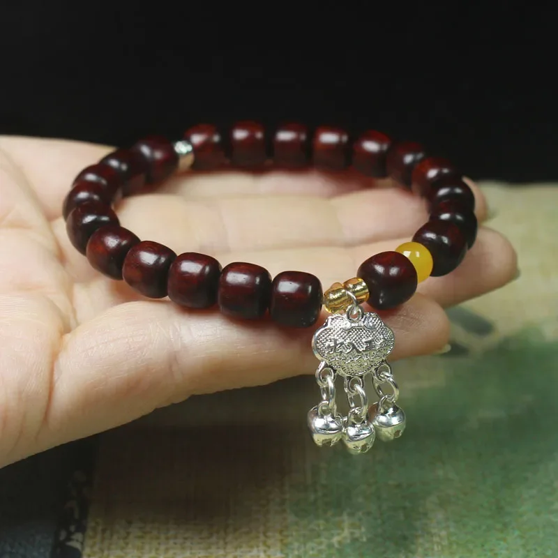 

Sandalwood Bead Bracelet, Small Lock Pendant, Buddha Bead, Ethnic Style, Lucky Jewelry, Women's Fashion Jewelry.