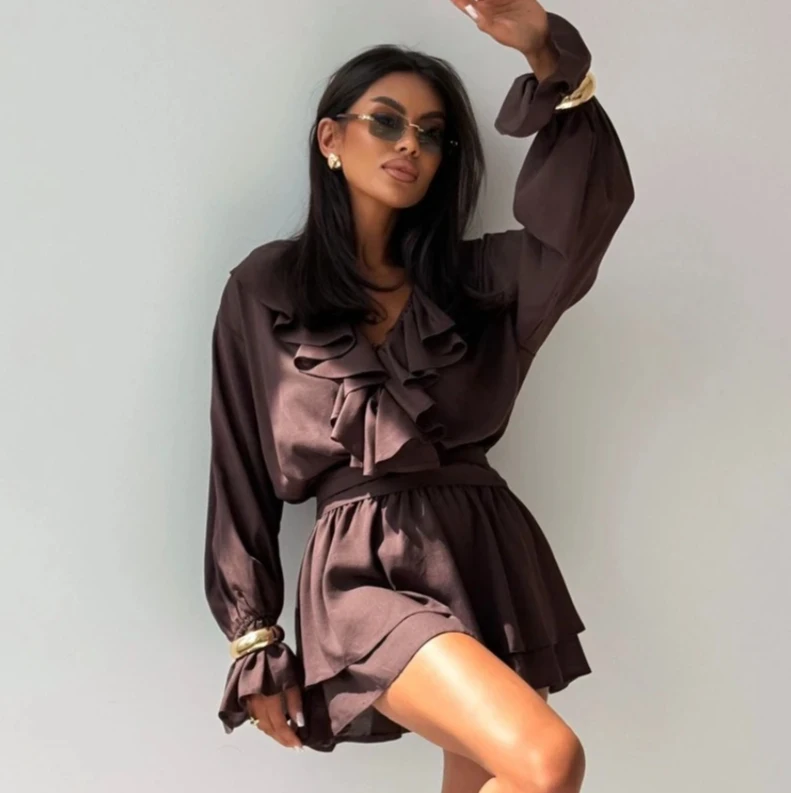 

Женское платье с V-образным вырезом и рюшами, короткое платье А-силуэта с расклешенными рукавами и завышенной талией, однотонное элегантное женское платье с эффектом коррекции фигуры