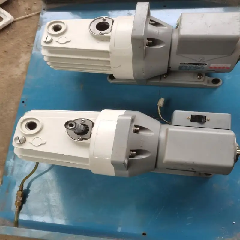 Hitachi 160VP Vacuum Pump,,, 220 Volts 400 Watts,