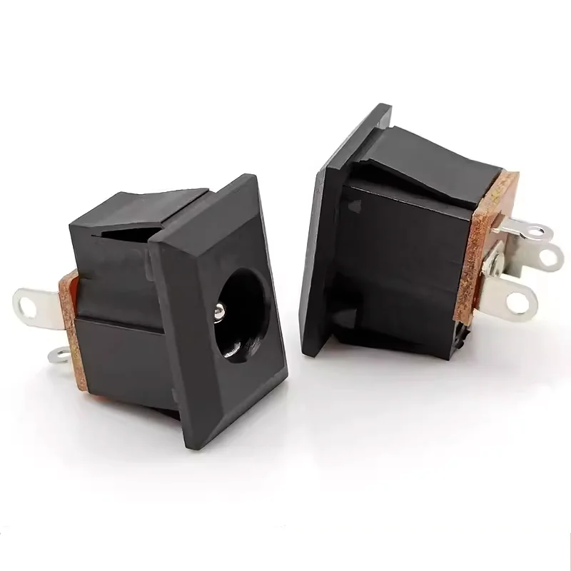 DC Power socket DC-069 Vertical card three-pin straight clip DC Environmental protection temperature 5.5*2.1mm