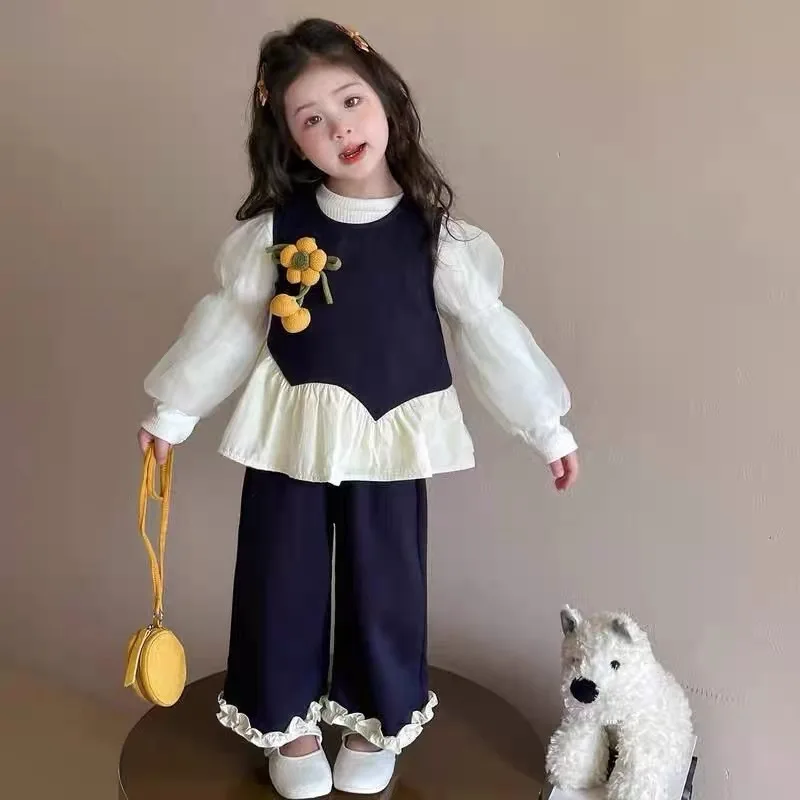 Girls' spring and autumn floral three-piece set2026New, stylish, and fashionable spring collection for baby girls, perfect for e