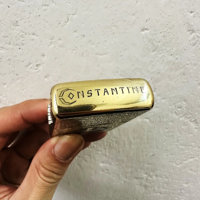 Mechero Zippo de latón dorado antiguo, Colección a prueba de viento, tallado del sacerdote