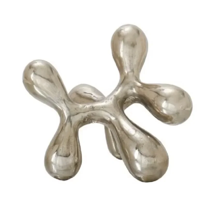 Home office desktop decoration metal sculpture handmade, modern design and classic style